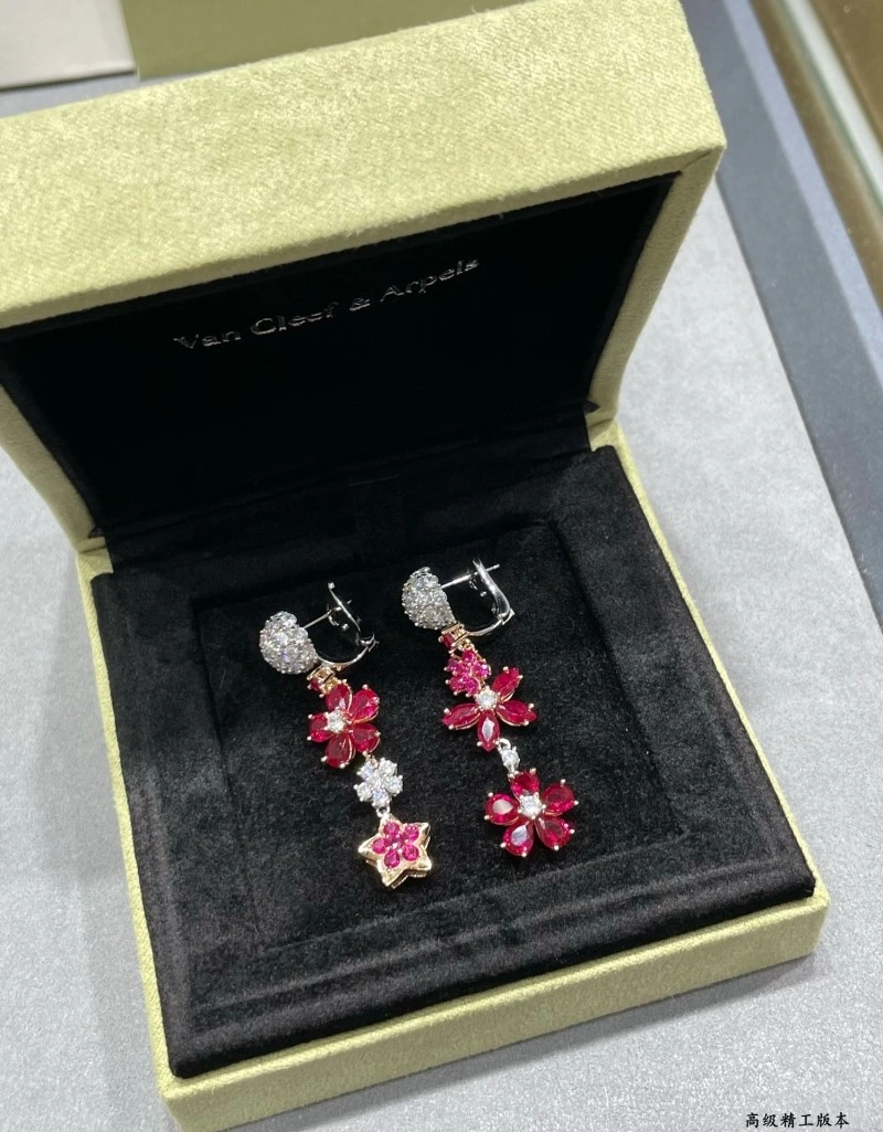 Vca Earrings Original 254075