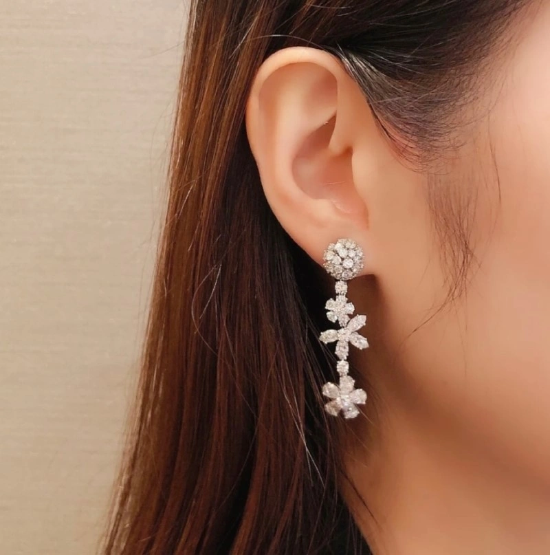 Vca Earrings ModernLook 254078