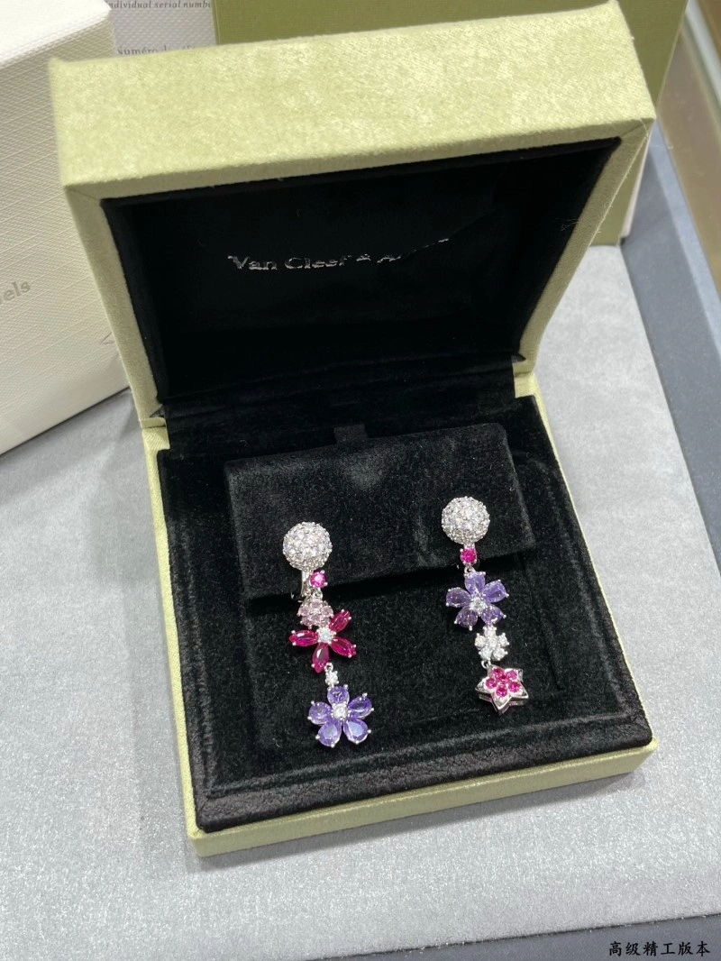 Vca Earrings Versatile 254077