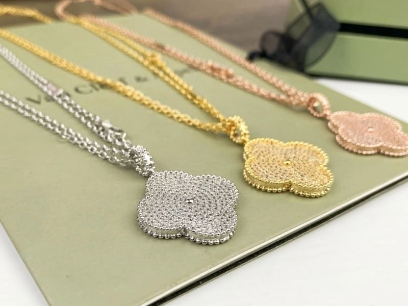 Refined Vca Necklaces 255409
