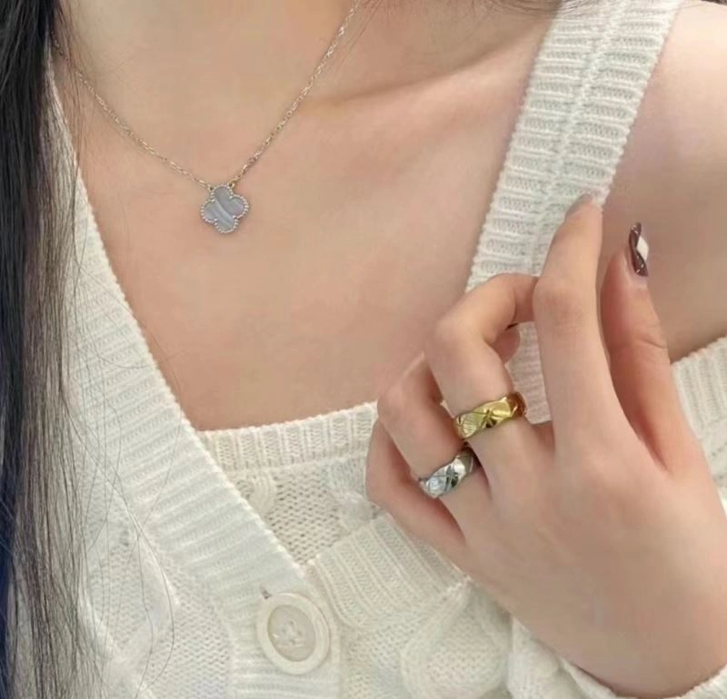 Vca Necklaces SmartChoice 255407