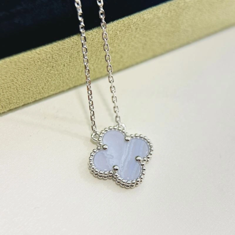 Vca Necklaces SmartChoice 255407