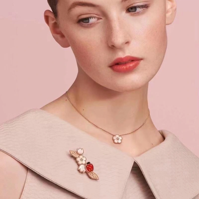 Modern Vca Necklaces 255516