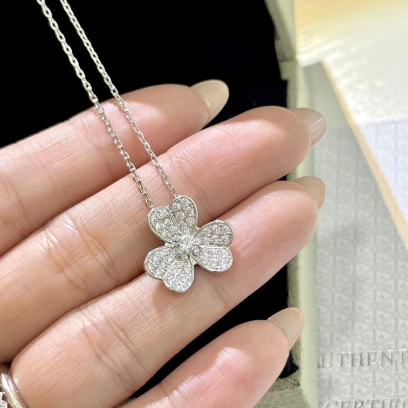 Sustainable Vca Necklaces 255532
