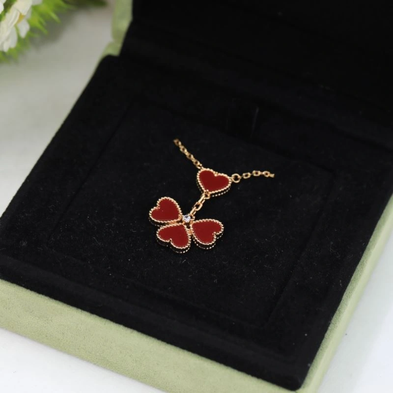Cozy Vca Necklaces 255514