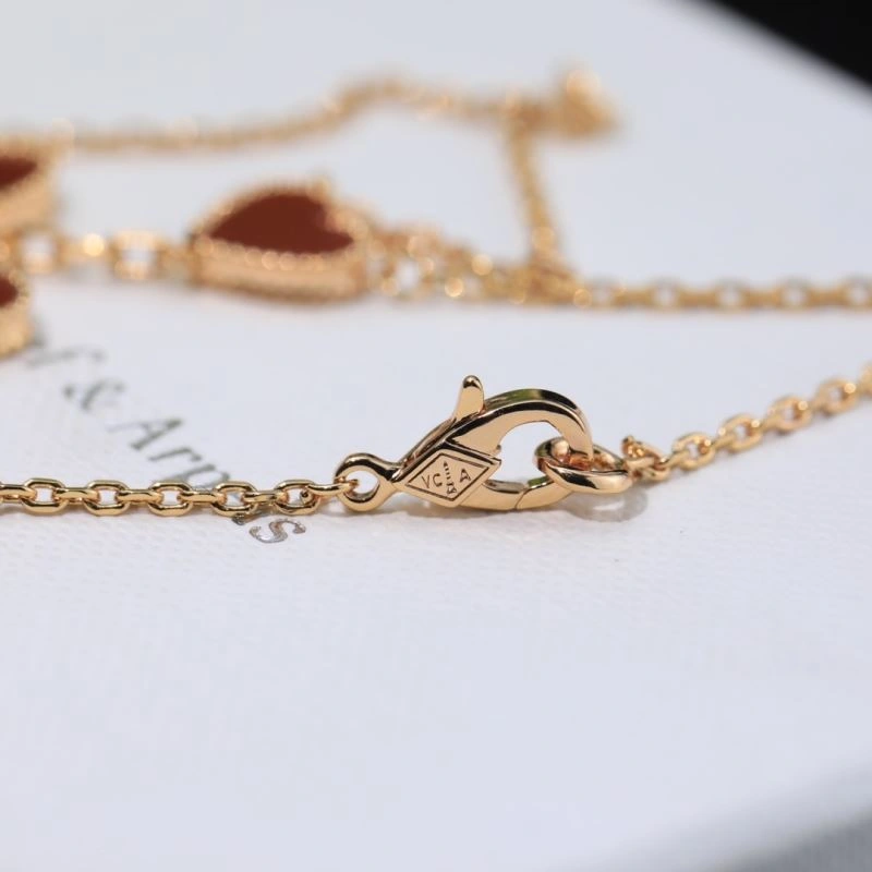 Cozy Vca Necklaces 255514