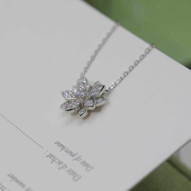 Vca Necklaces Compact 255379