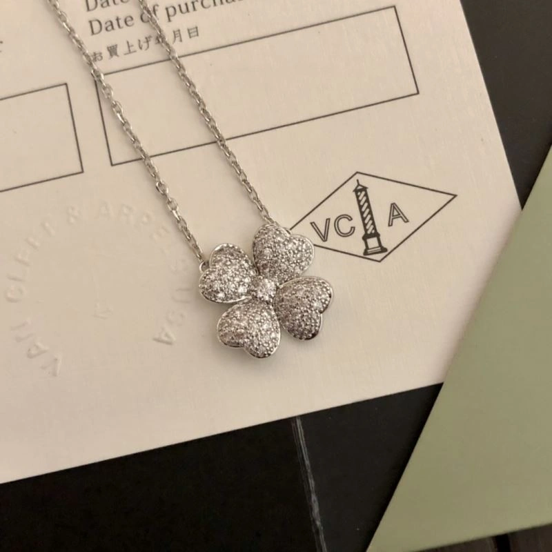 QuickDry Vca Necklaces 255367