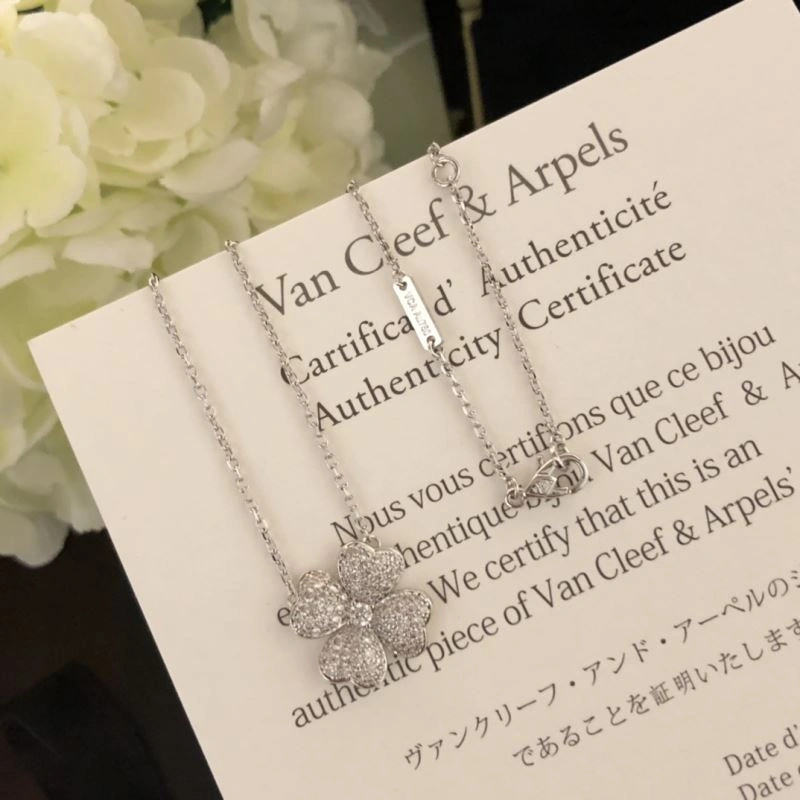 QuickDry Vca Necklaces 255367