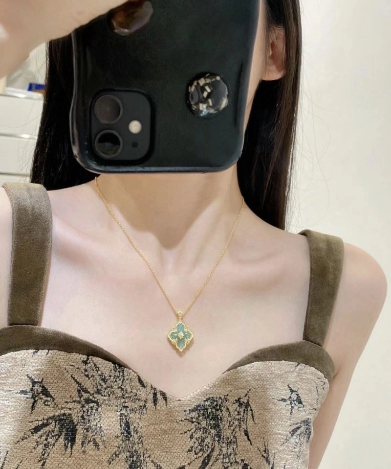 Vca Necklaces EasyCare 255356