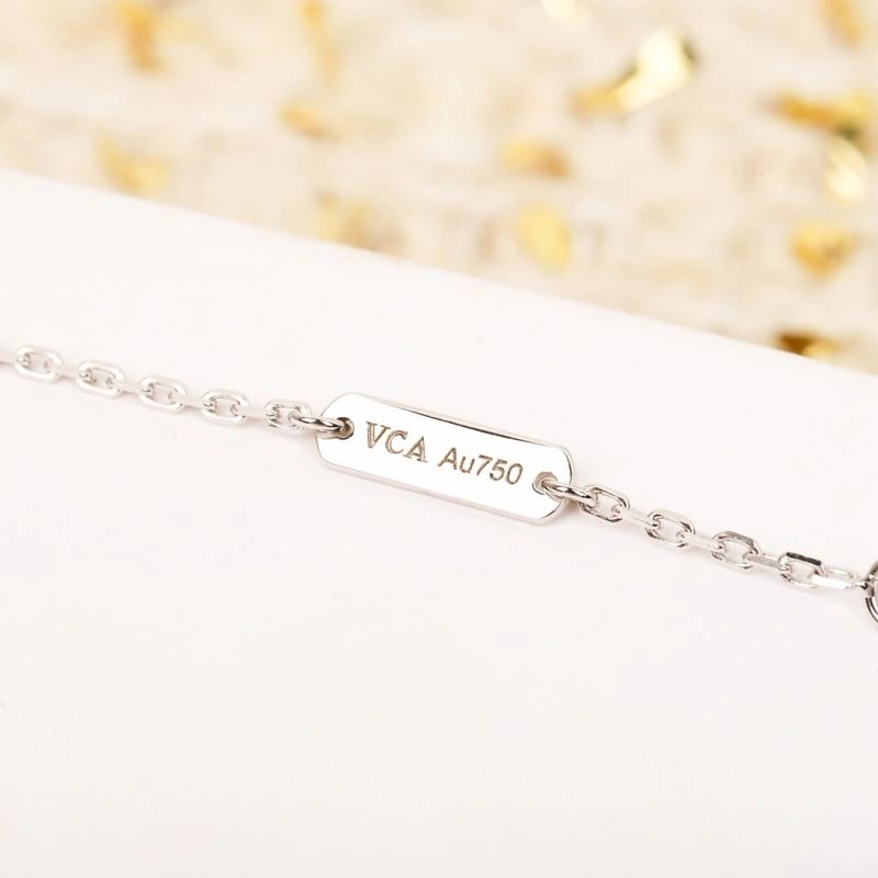 Efficient Vca Necklaces 255351