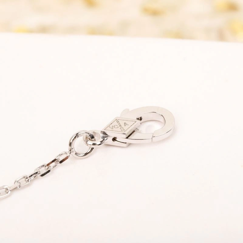 Efficient Vca Necklaces 255351