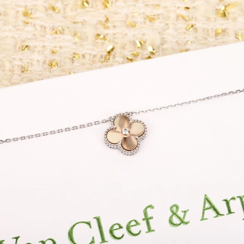 TimelessDesign Vca Necklaces 255348