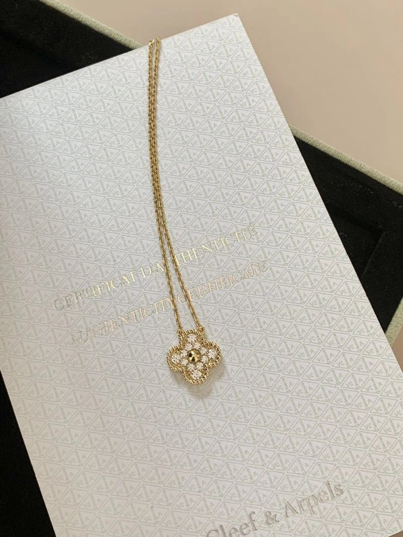 Vca Necklaces ModernLook 255194