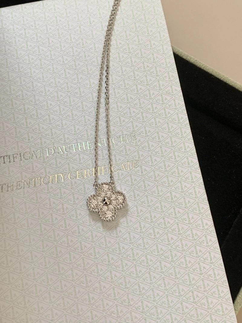 Vca Necklaces ModernLook 255194