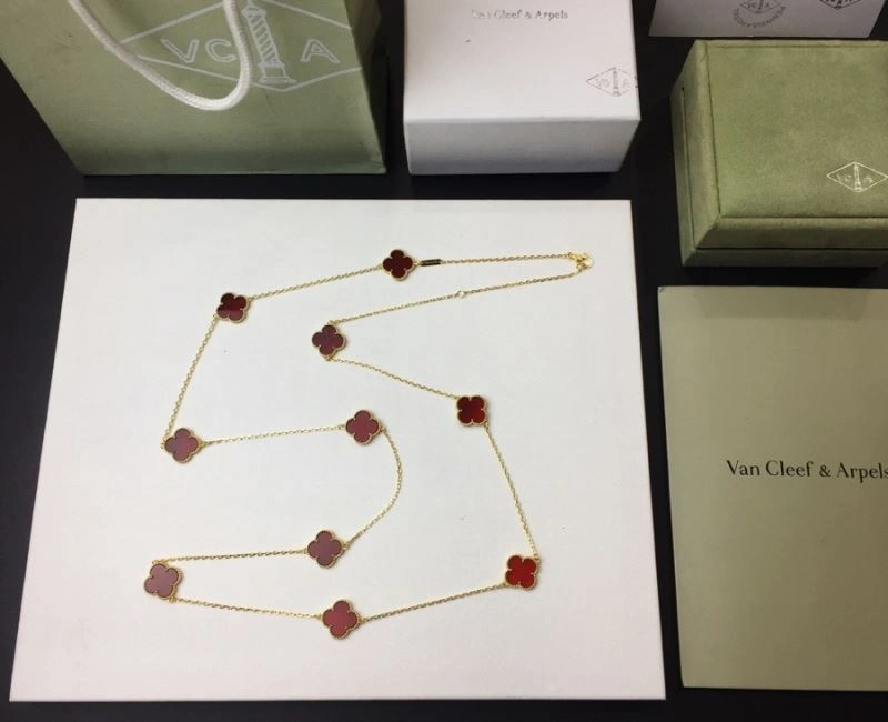 Vca Necklaces Resilient 255224