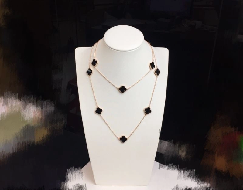 Vca Necklaces Resilient 255224
