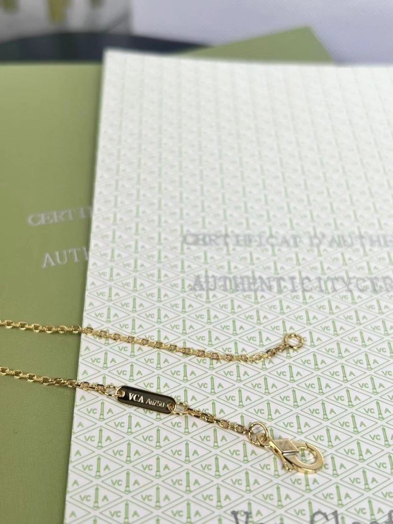 Lightweight Vca Necklaces 255188