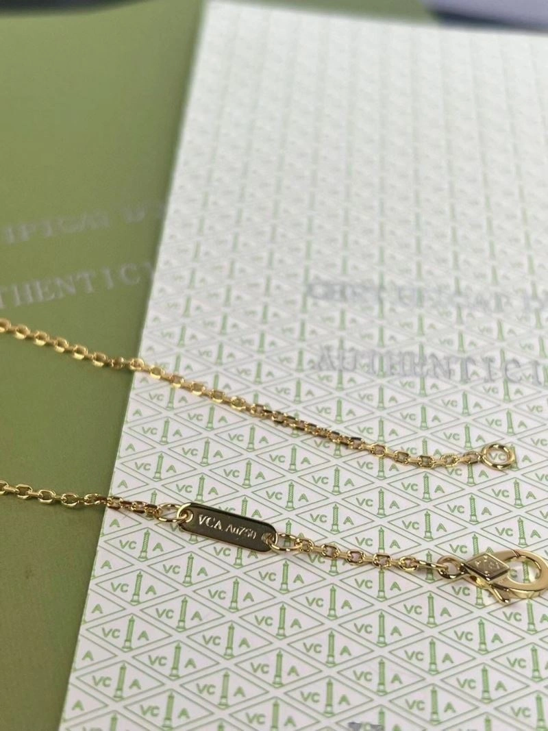 Vca Necklaces TopPick 255186