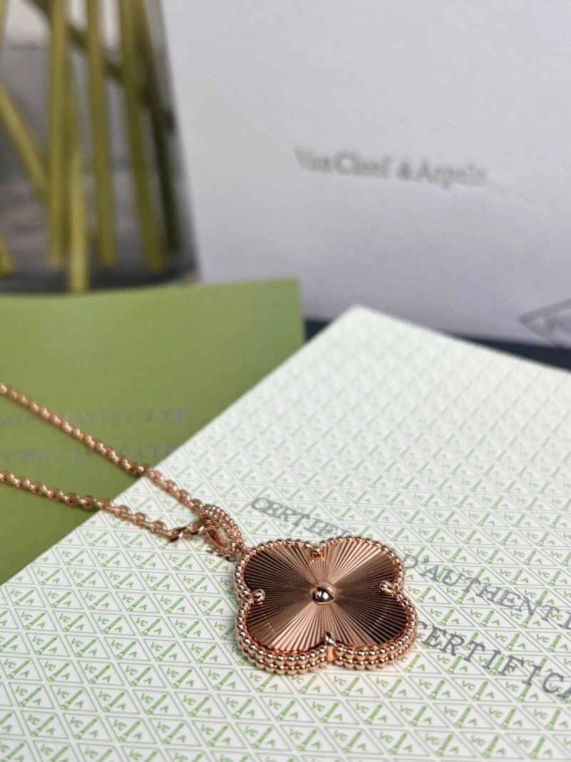 Vca Necklaces MoistureWicking 255187