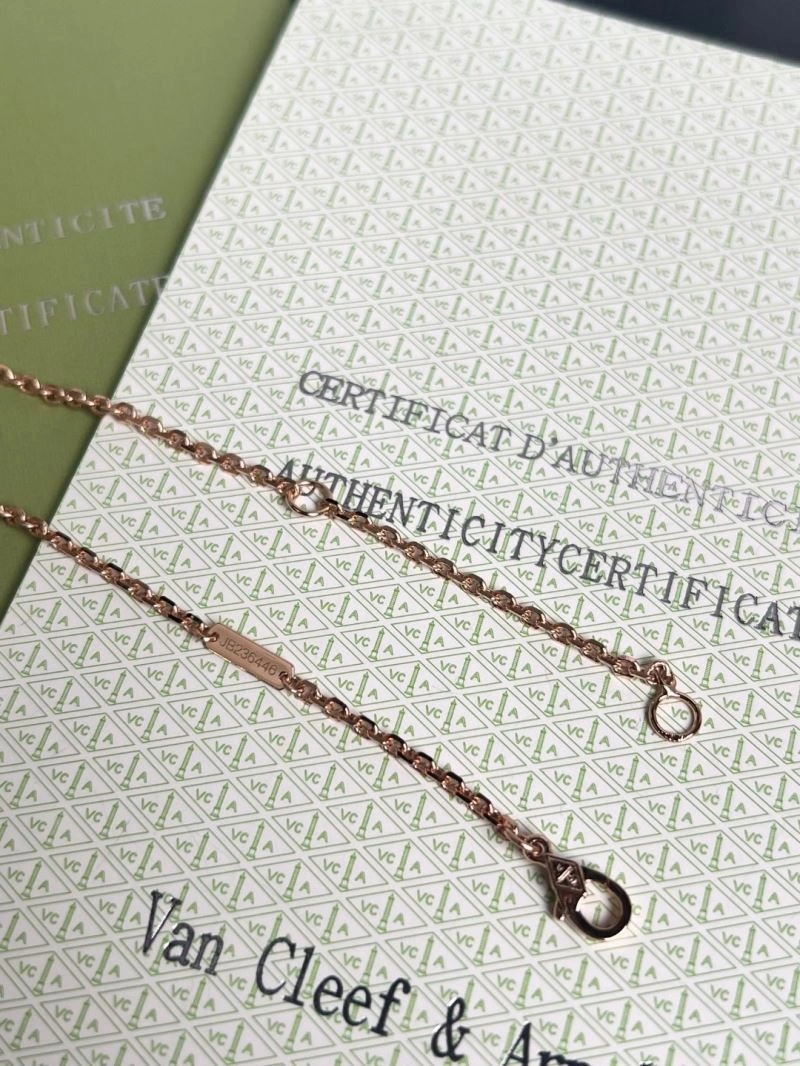 Vca Necklaces MoistureWicking 255187