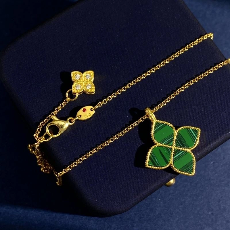 Comfortable Vca Necklaces 255174