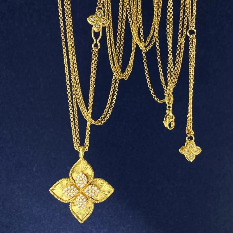 Vca Necklaces Effortless 255181