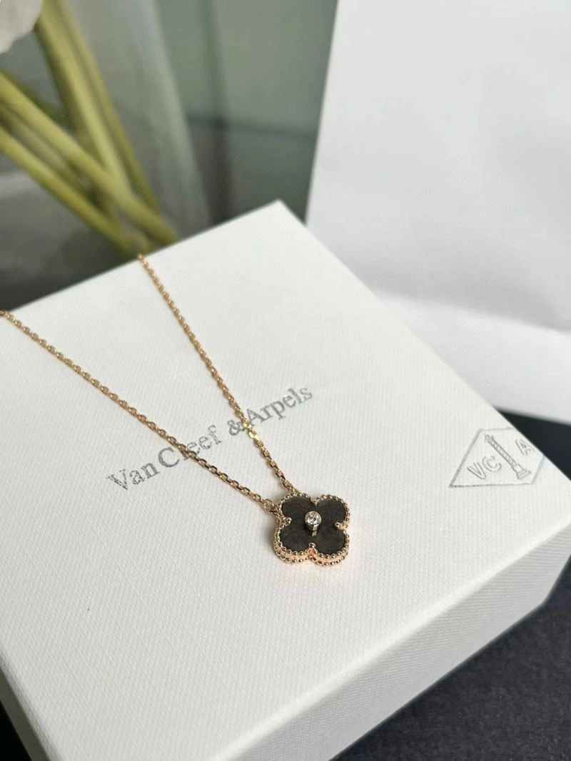 Vca Necklaces Refined 255173