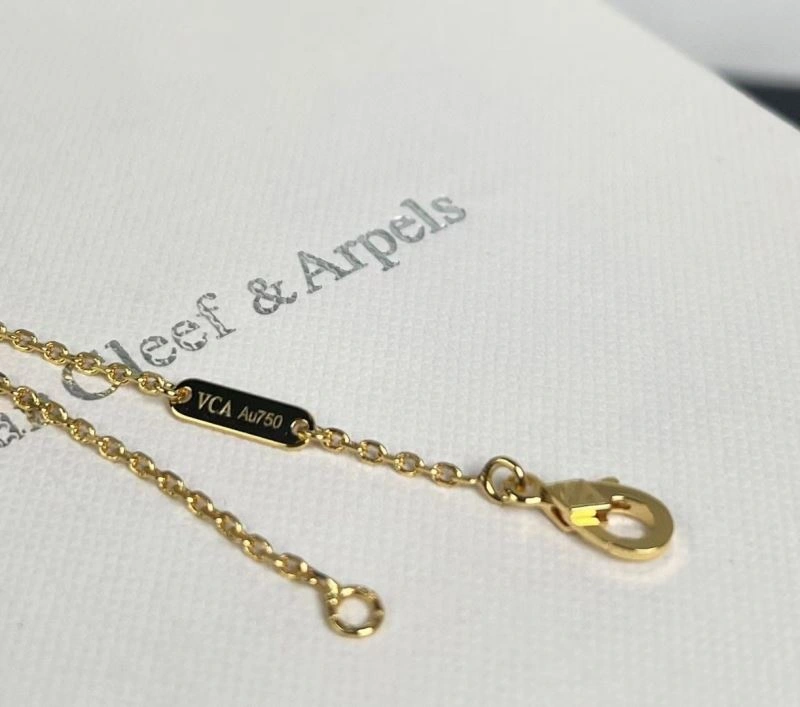 Sustainable Vca Necklaces 255177