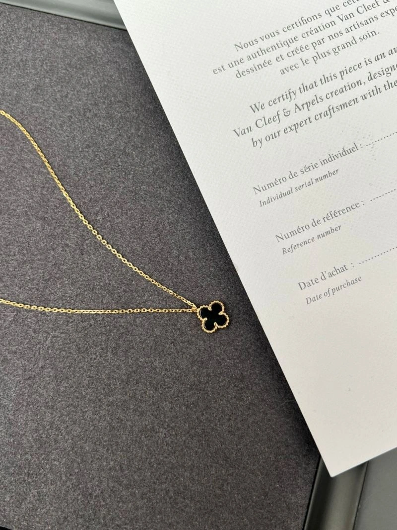 Vca Necklaces ZipUp 255163
