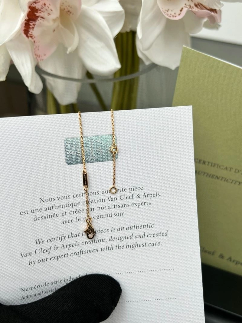 Vca Necklaces ZipUp 255163