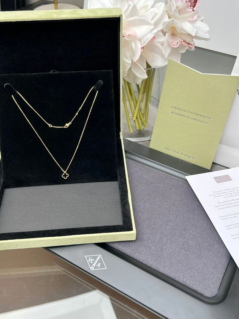 Unisex Vca Necklaces 255165