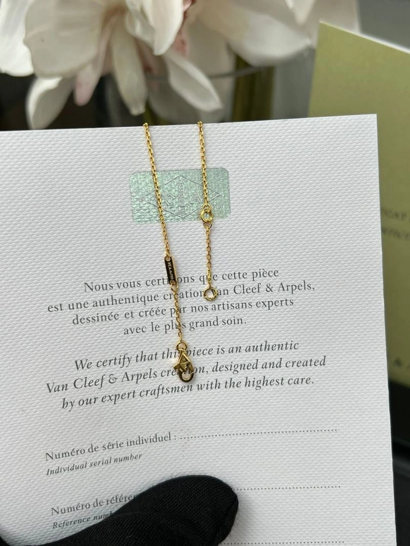 Unisex Vca Necklaces 255165