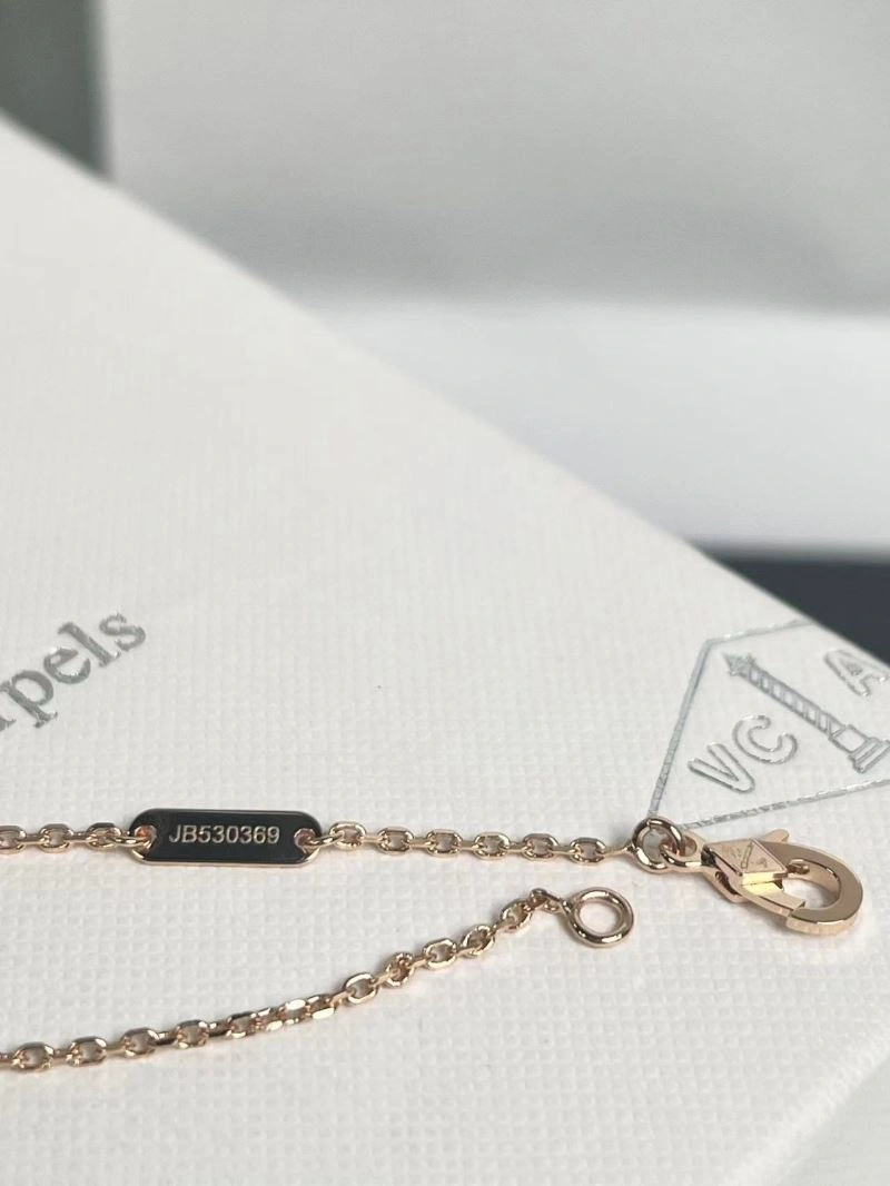 Vca Necklaces Efficient 255158