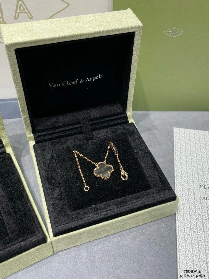 Vca Necklaces Soft 255168