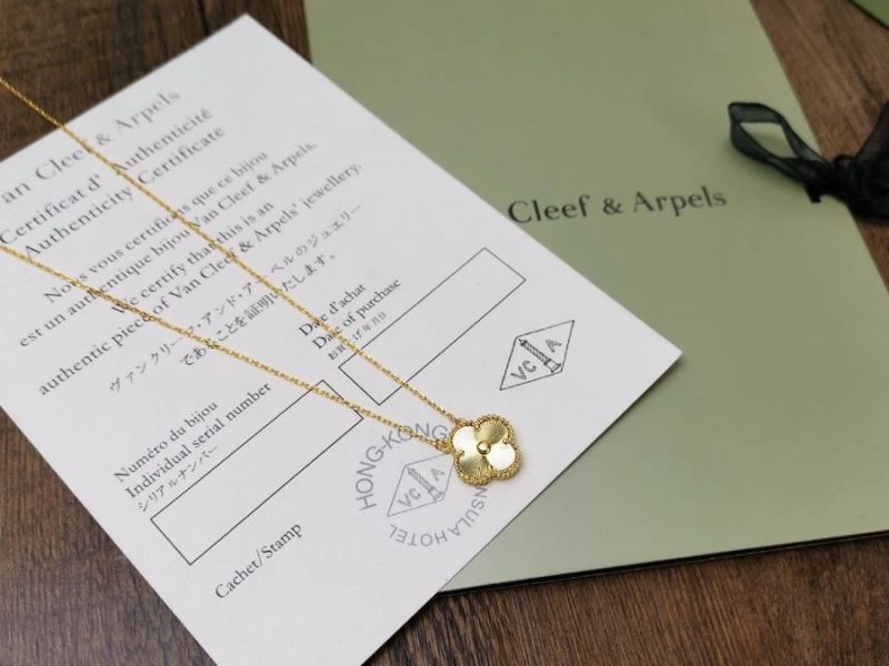 Vca Necklaces Tailored 255153