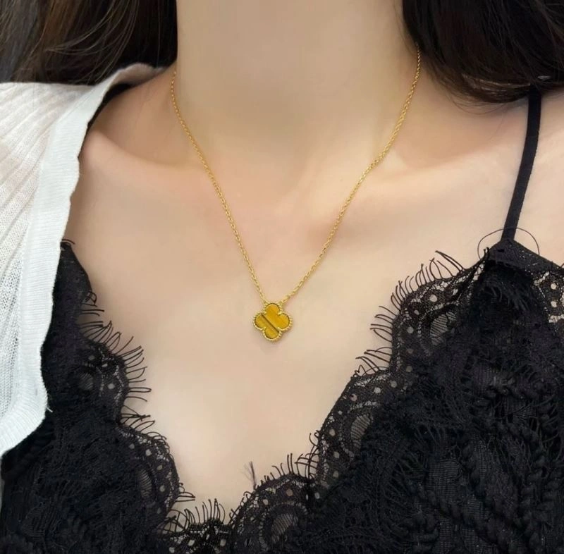 Refined Vca Necklaces 255150