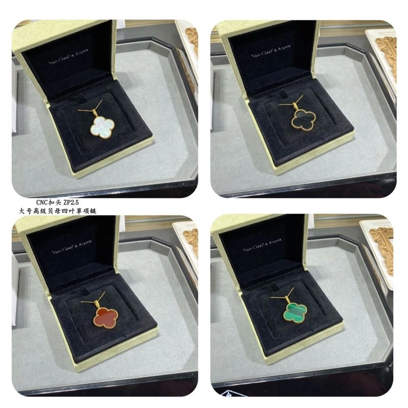Flexible Vca Necklaces 255136