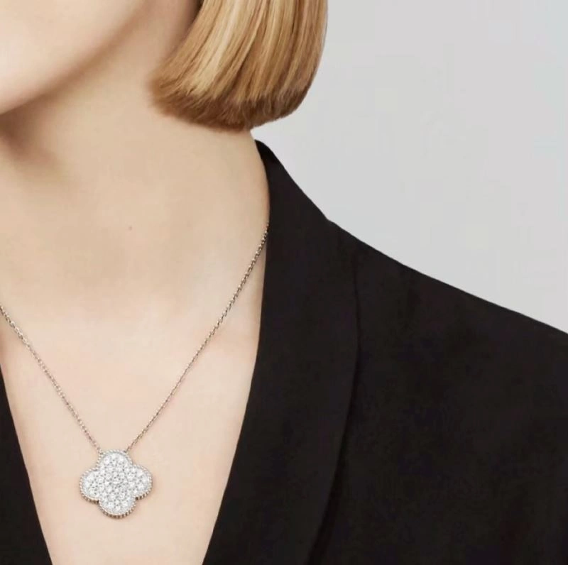 Vca Necklaces Modern 255121
