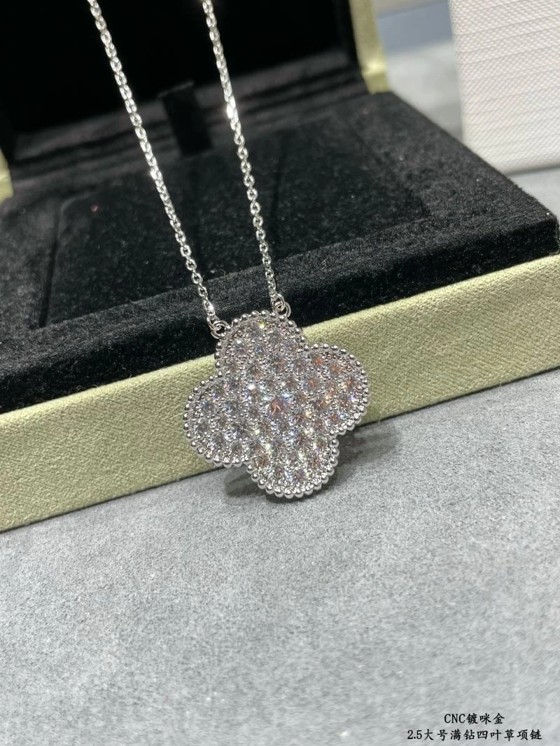 Vca Necklaces Modern 255121