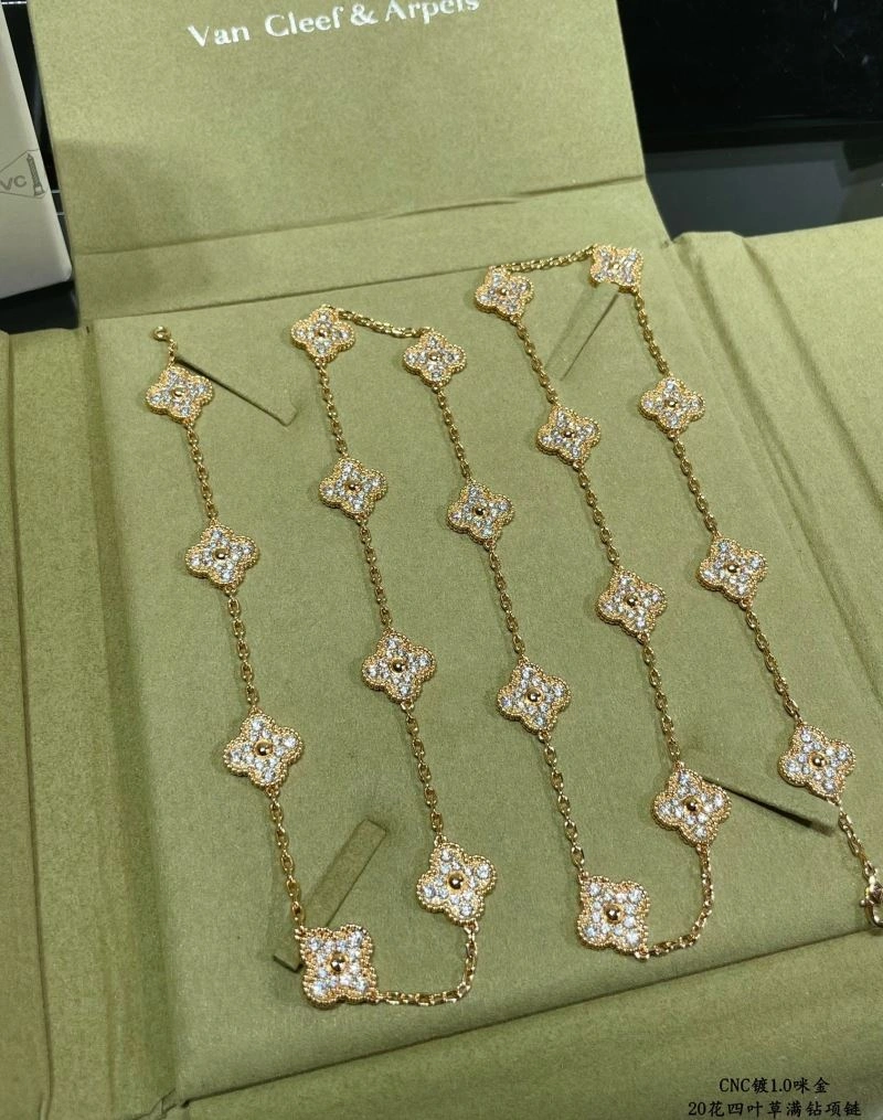 Supportive Vca Necklaces 255116