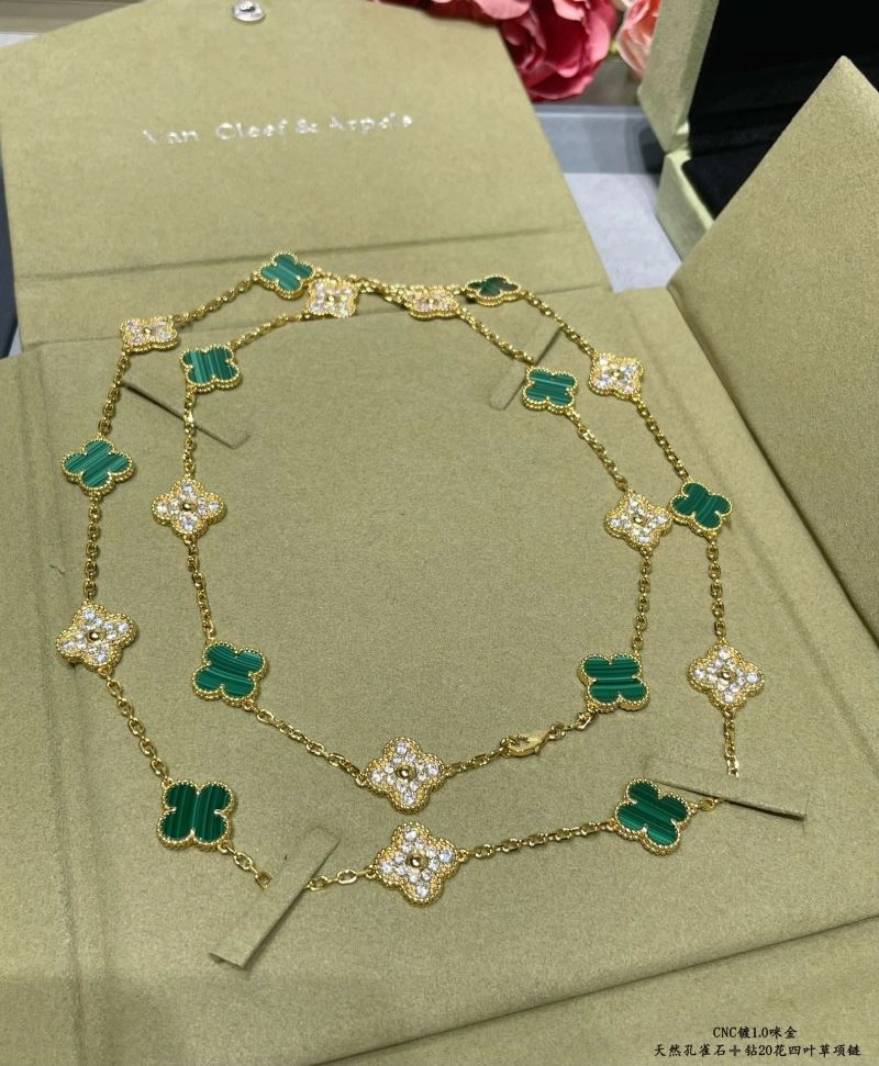 Casual Vca Necklaces 255113