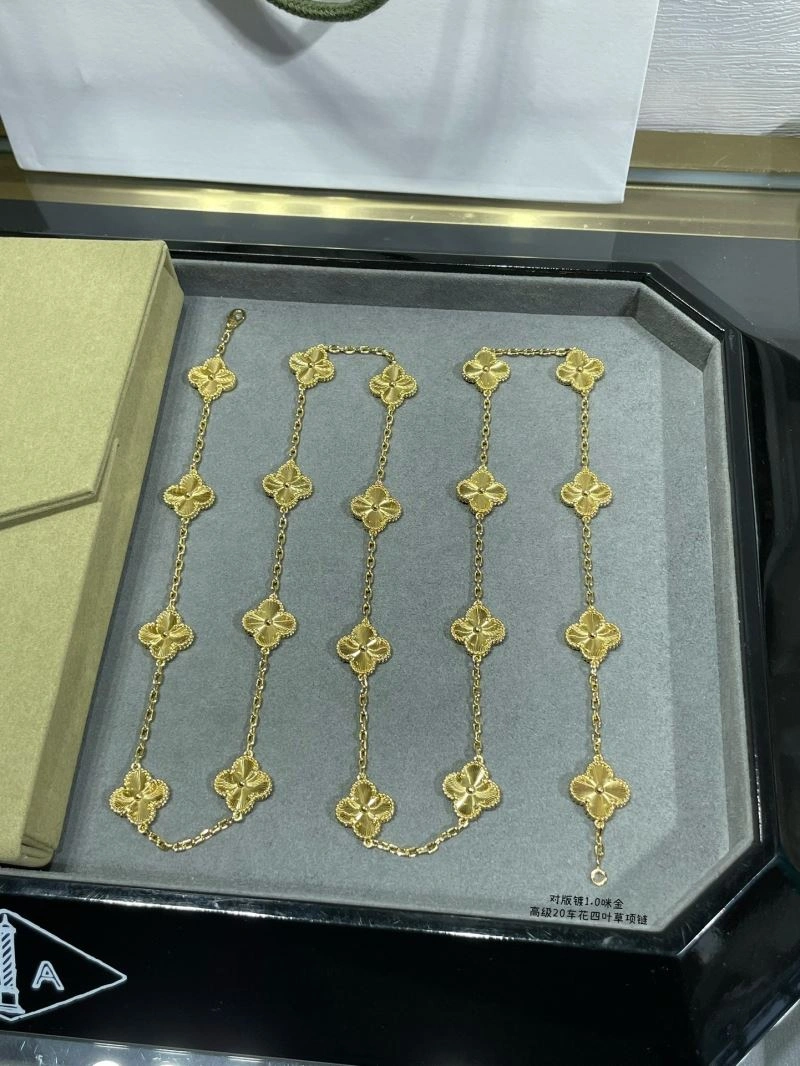 Vca Necklaces Comfortable 255141
