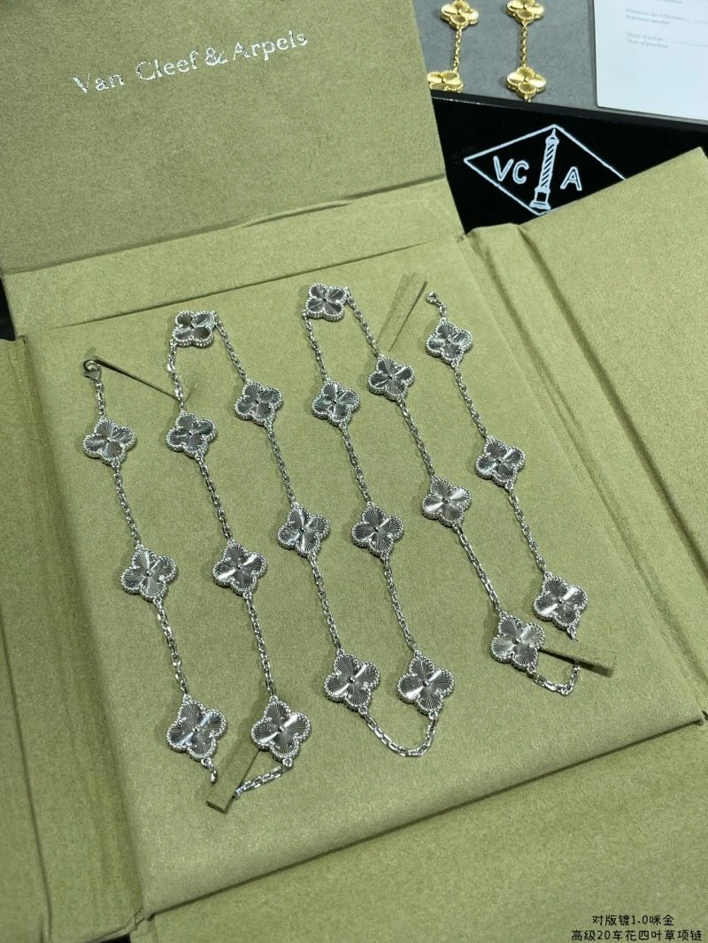 Vca Necklaces Comfortable 255141