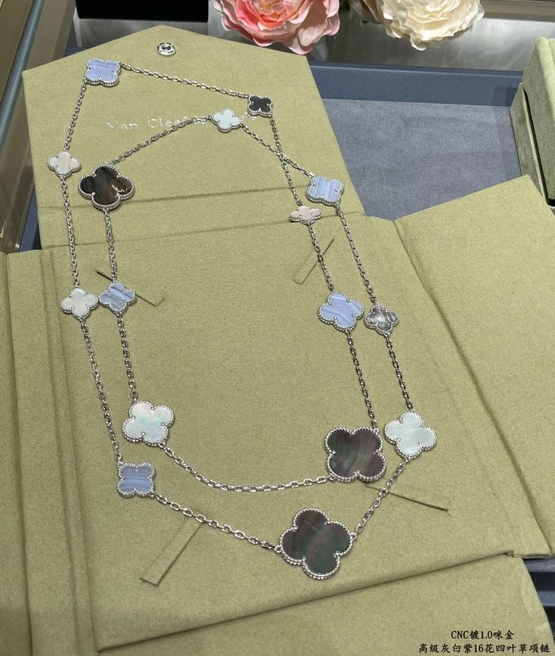 Vca Necklaces Elegant 255134