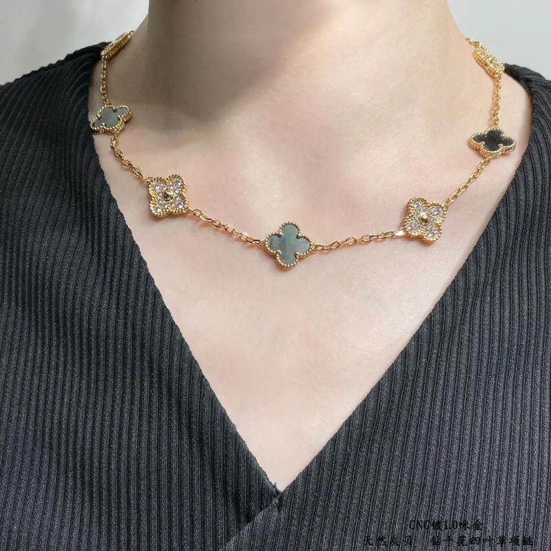 Vca Necklaces StreetReady 255118