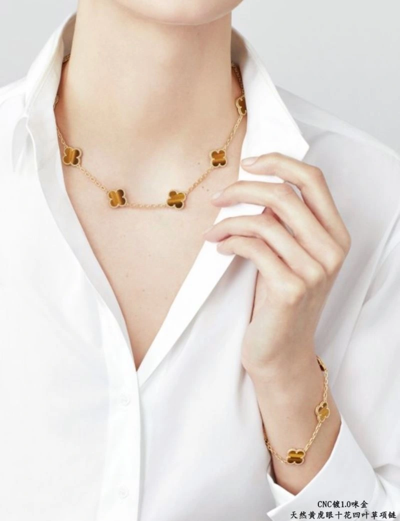 Vca Necklaces Casual 255125