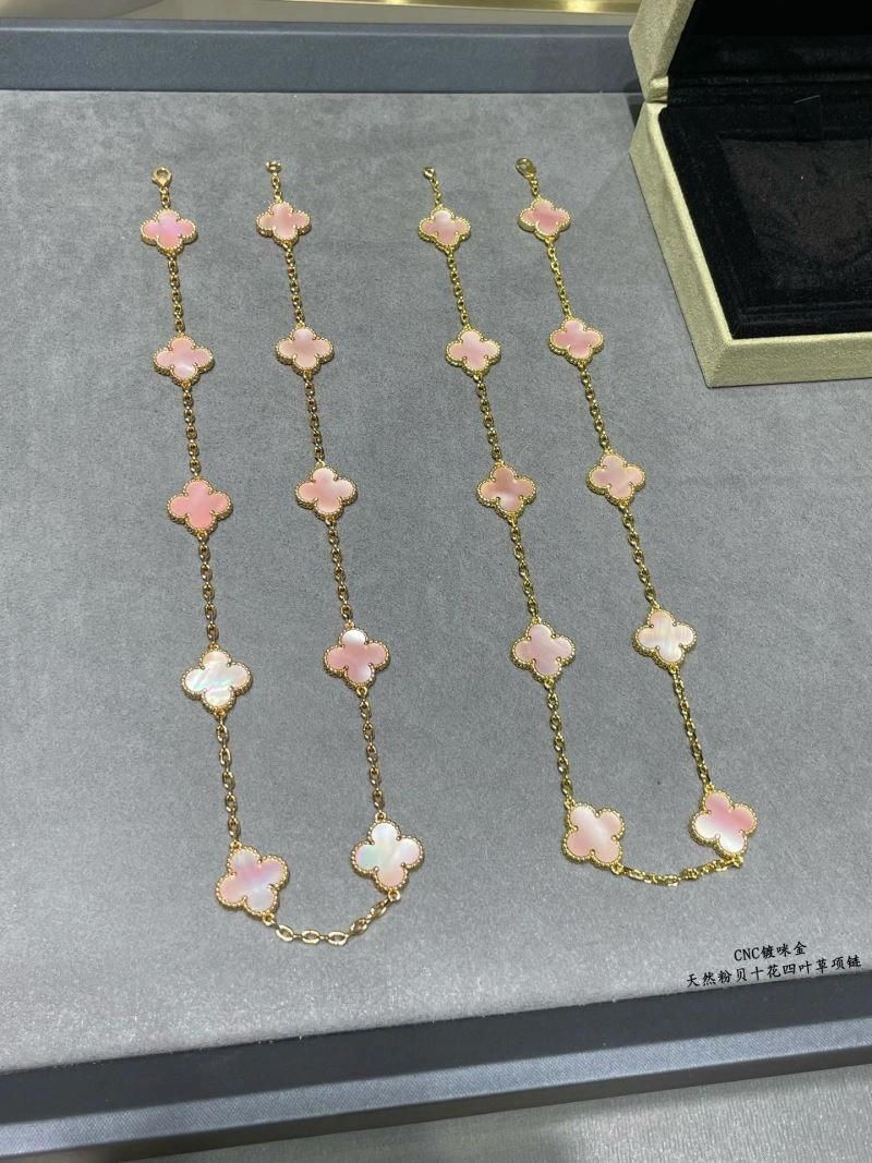 NewStyle Vca Necklaces 255135