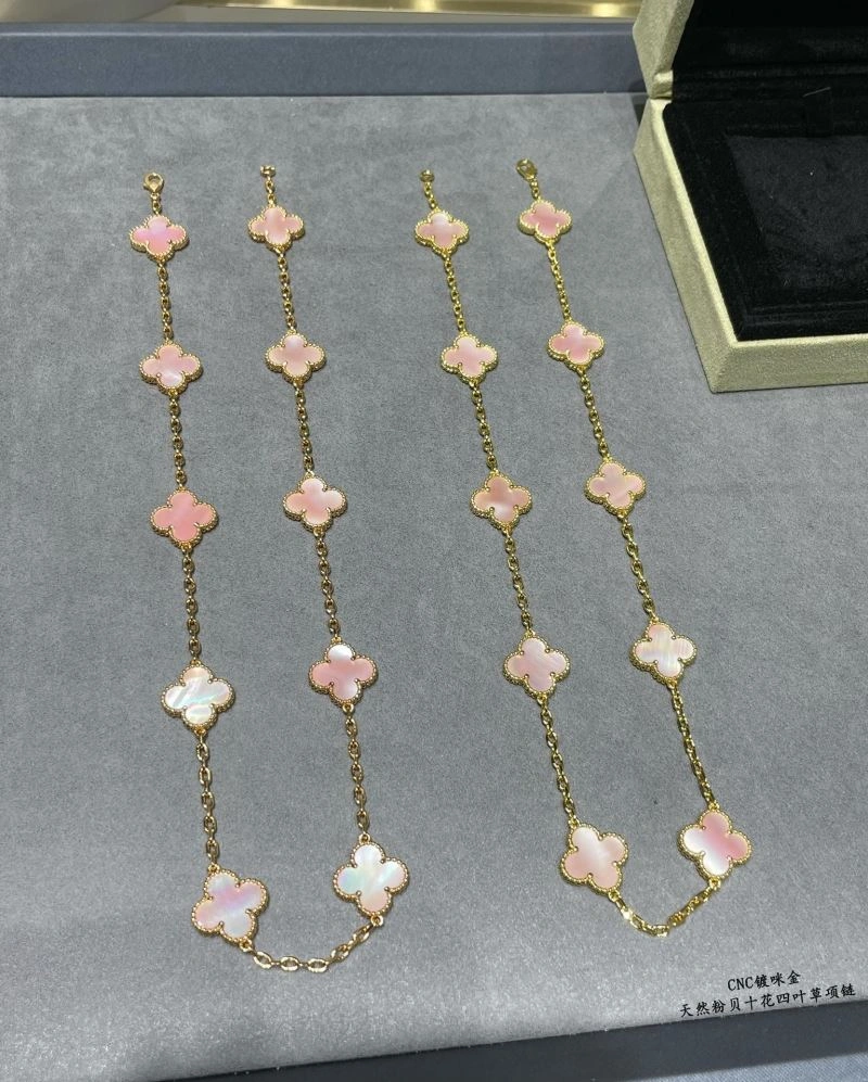 NewStyle Vca Necklaces 255135