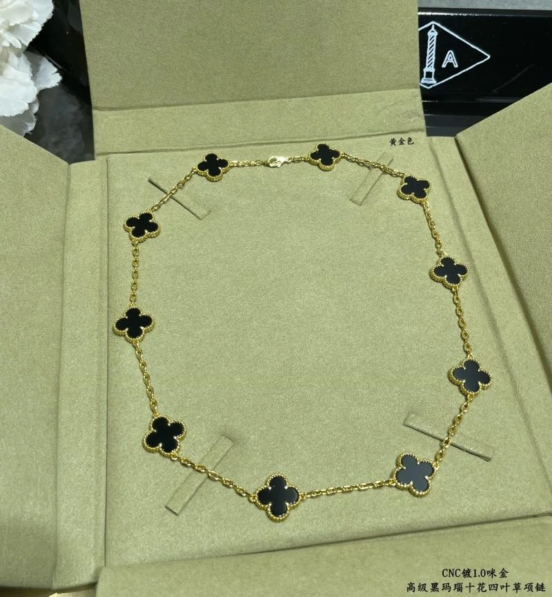 Vca Necklaces Stretchable 255131